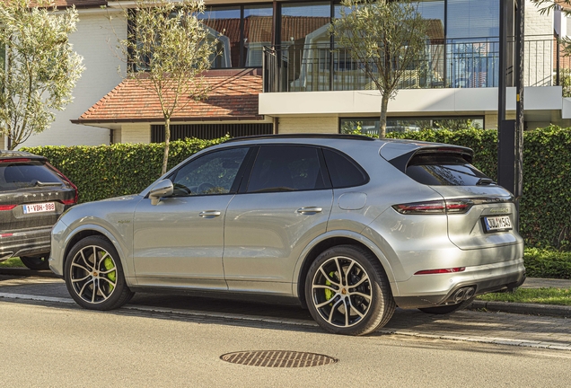 Porsche Cayenne Turbo S E-Hybrid