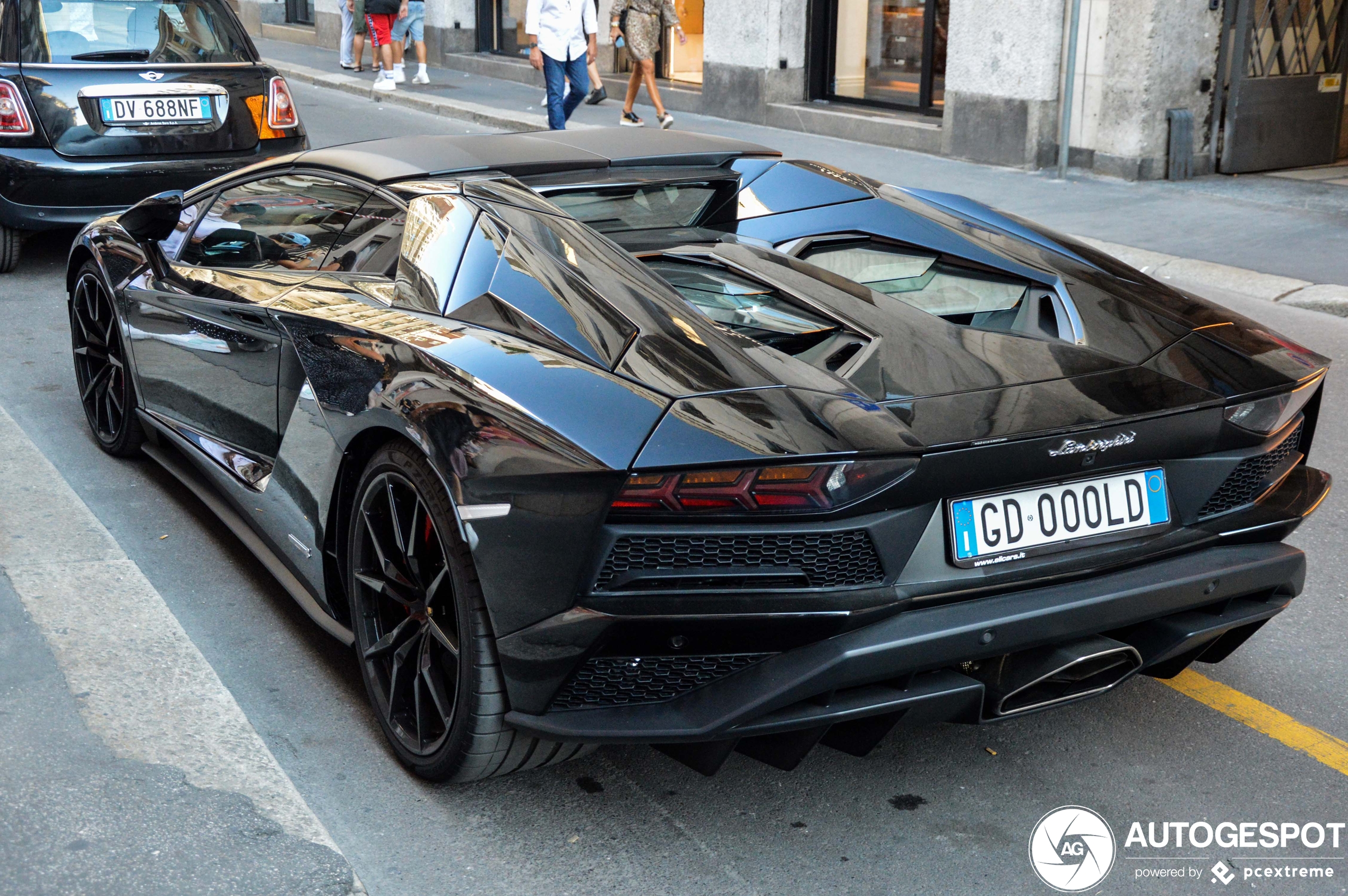 Lamborghini Aventador S LP740-4 Roadster