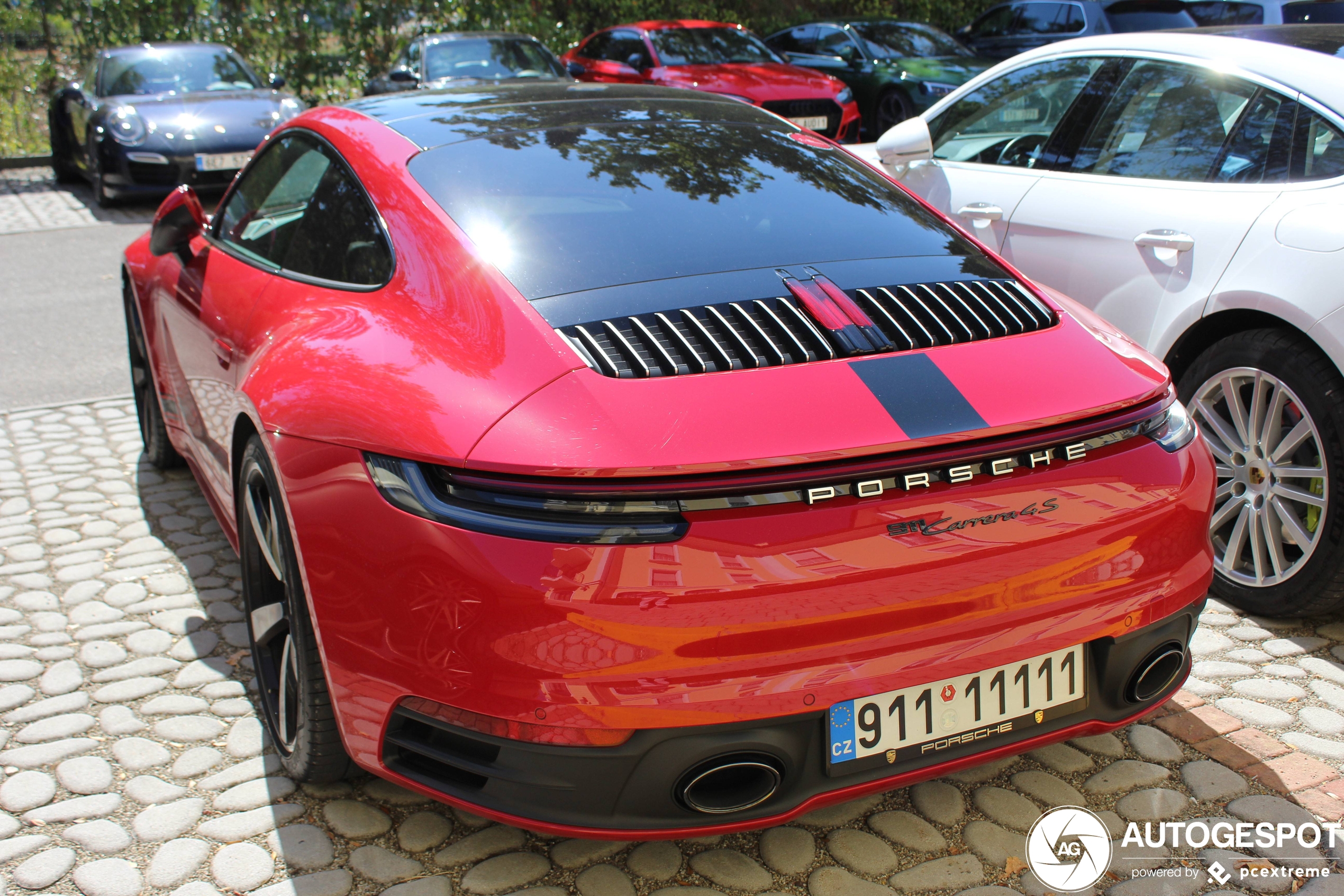 Porsche 992 Carrera 4S