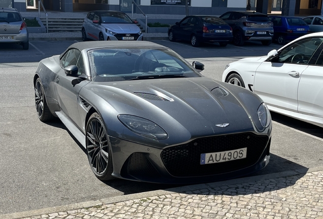 Aston Martin DBS Superleggera Volante