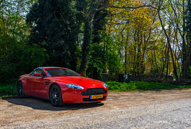 Aston Martin V8 Vantage Roadster