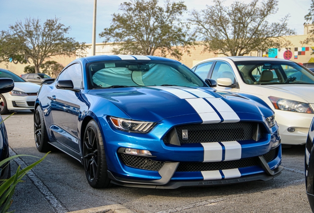 Ford Mustang Shelby GT350 2015