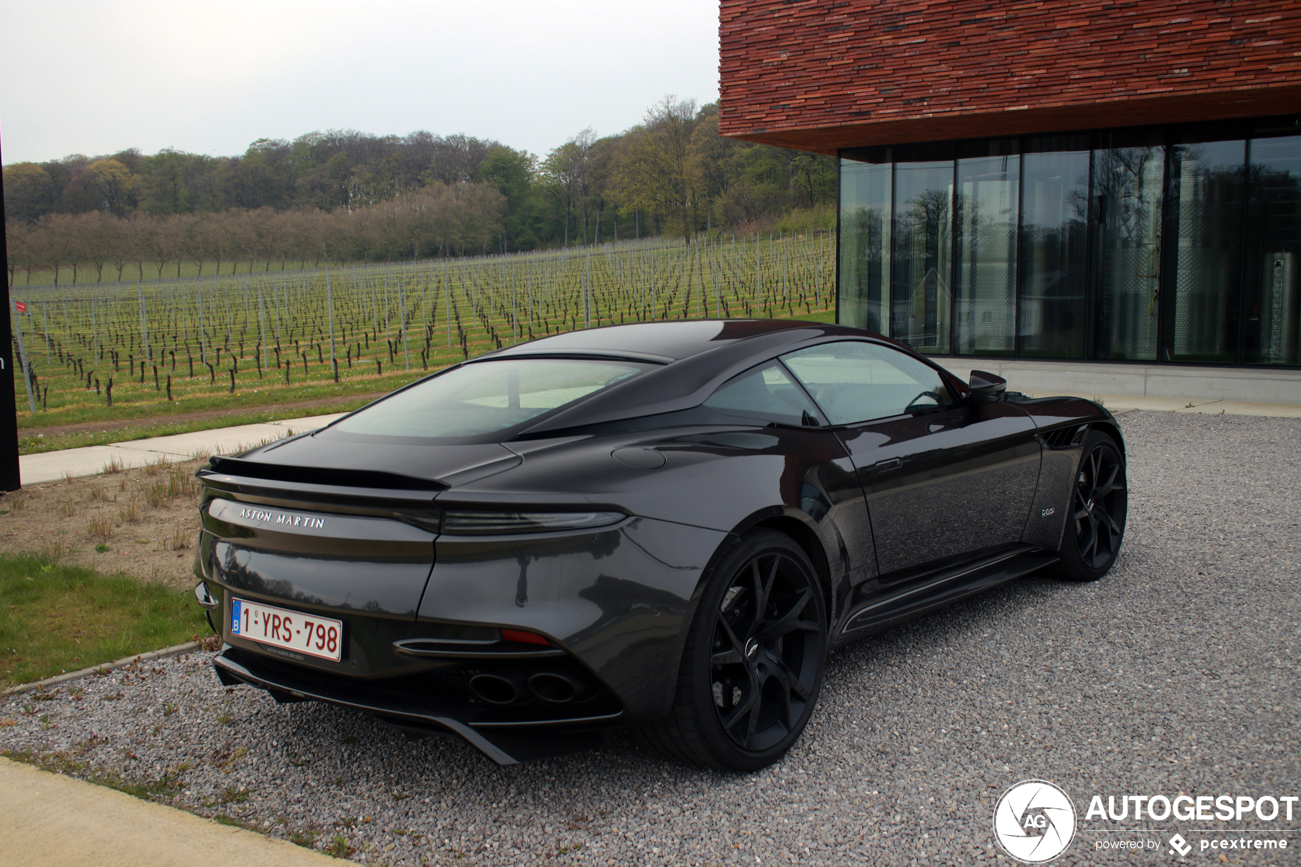 Aston Martin DBS Superleggera