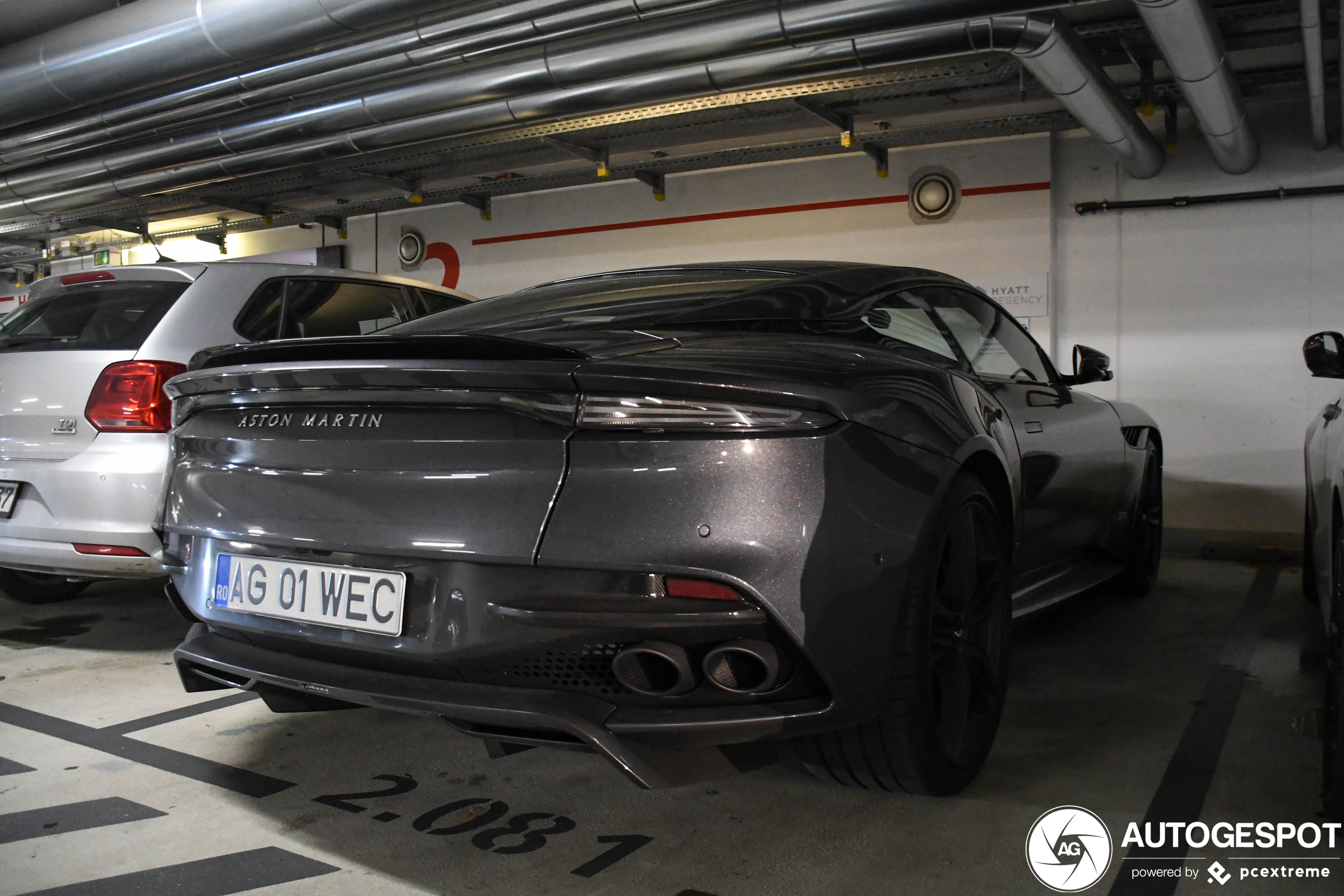 Aston Martin DBS Superleggera