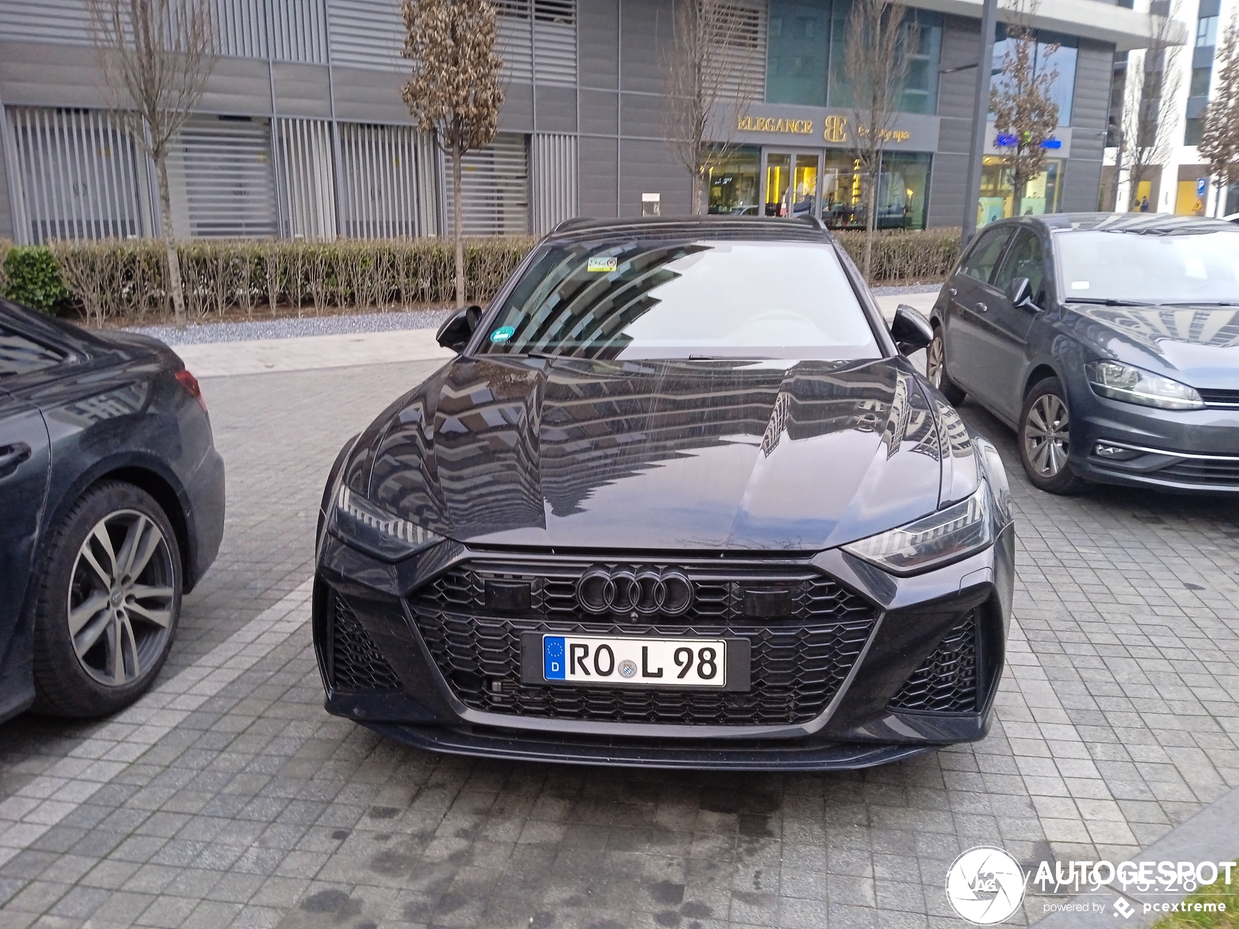 Audi RS6 Avant C8