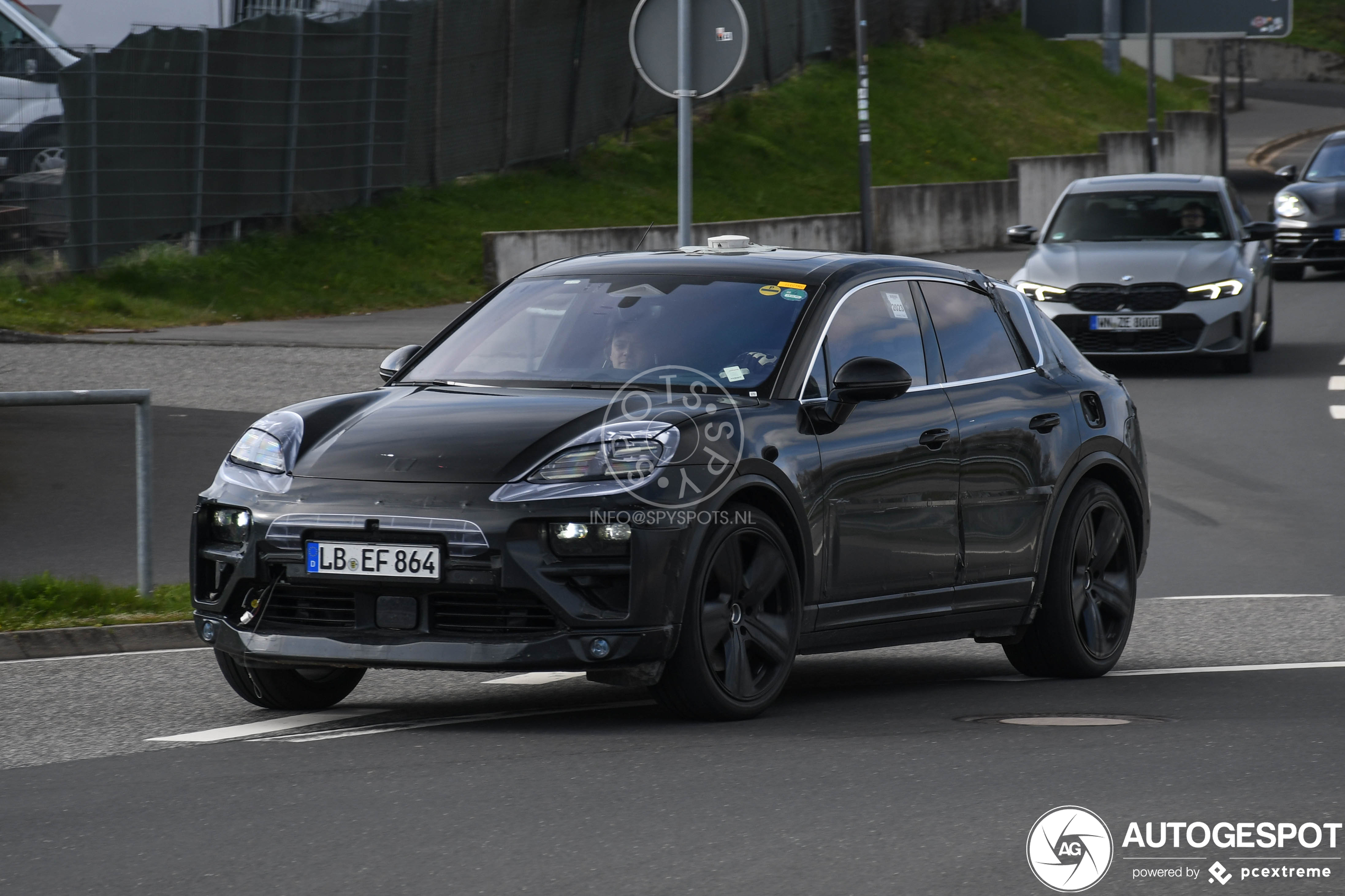 Porsche Macan EV - 5 December 2023 - Autogespot