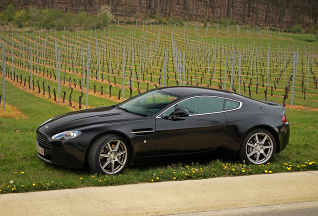 Aston Martin V8 Vantage