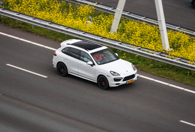 Porsche 958 Cayenne GTS