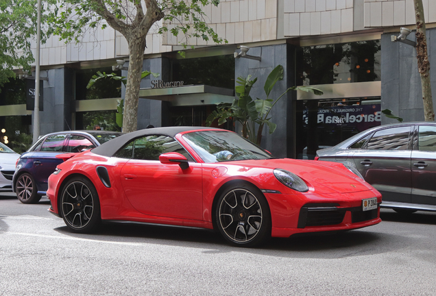 Porsche 992 Turbo S Cabriolet