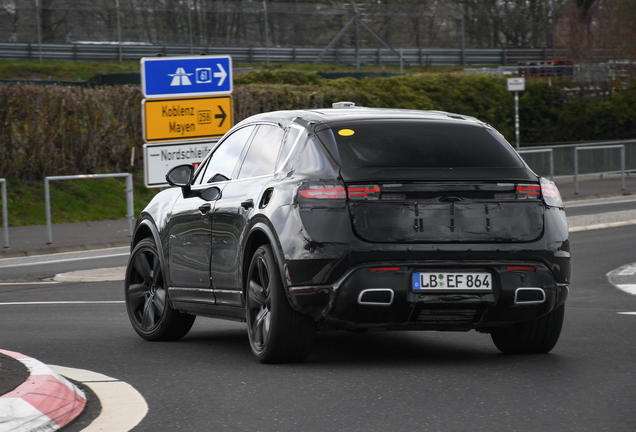 Porsche Macan EV