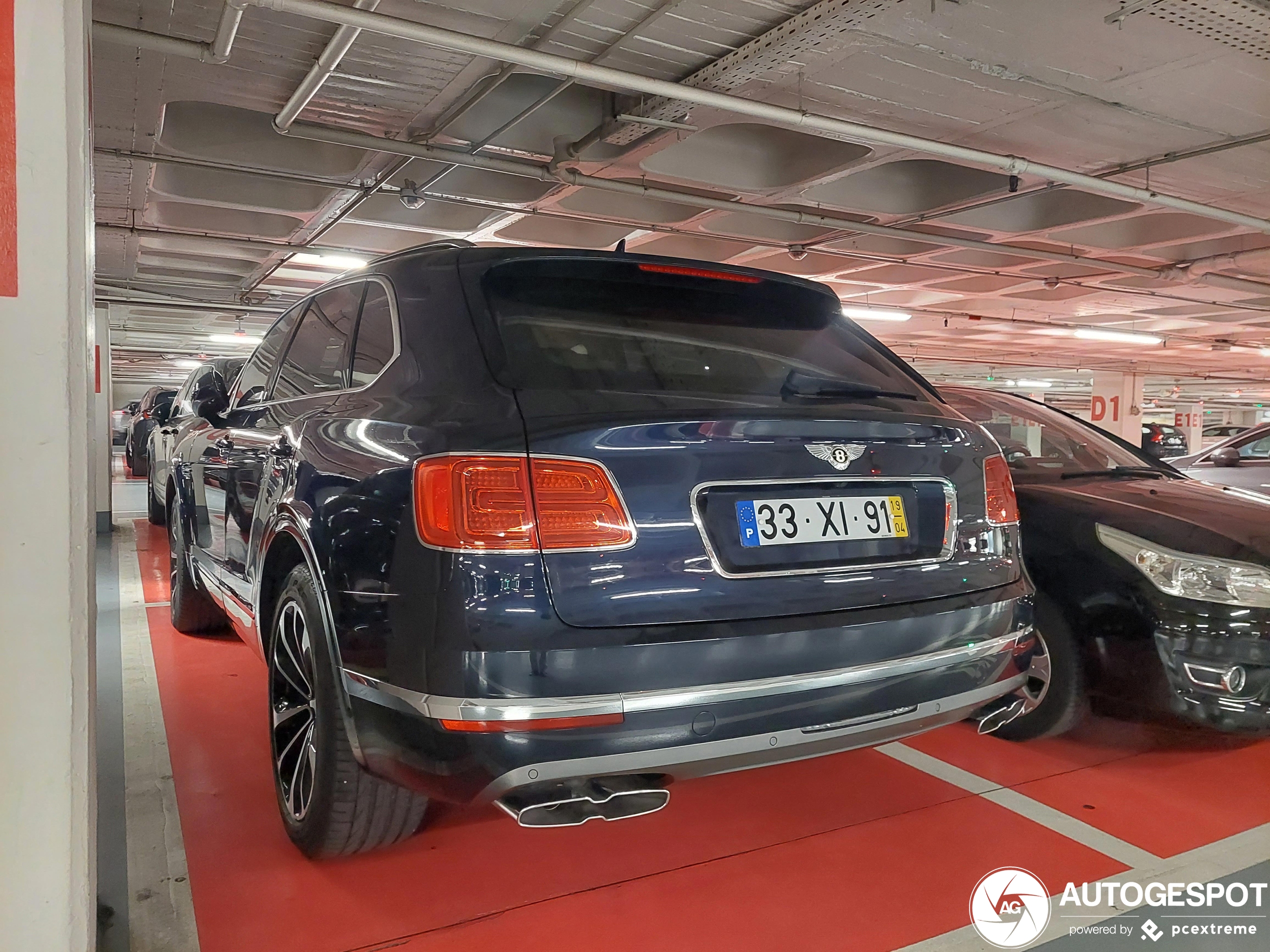 Bentley Bentayga V8