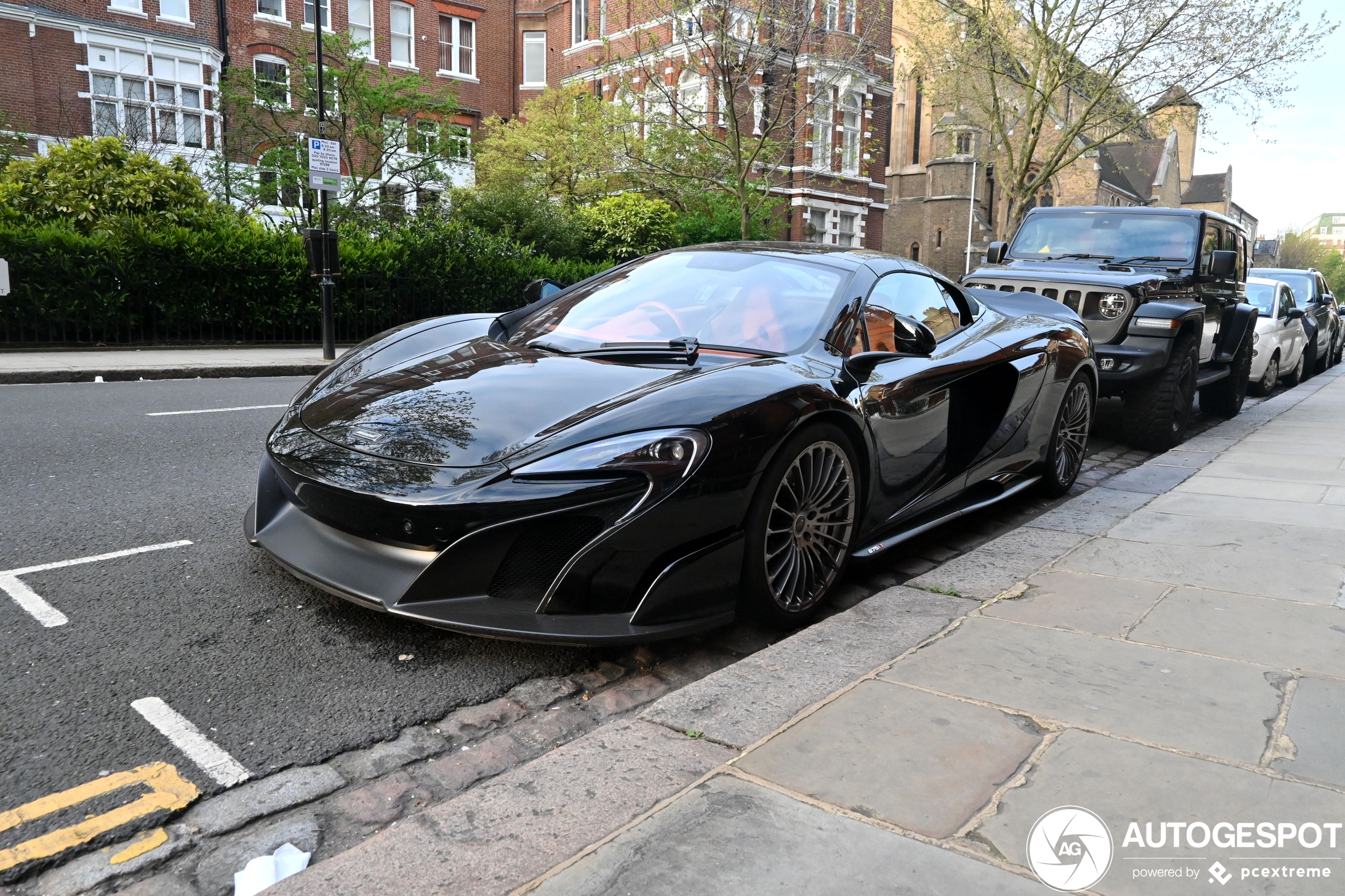 McLaren 675LT Spider