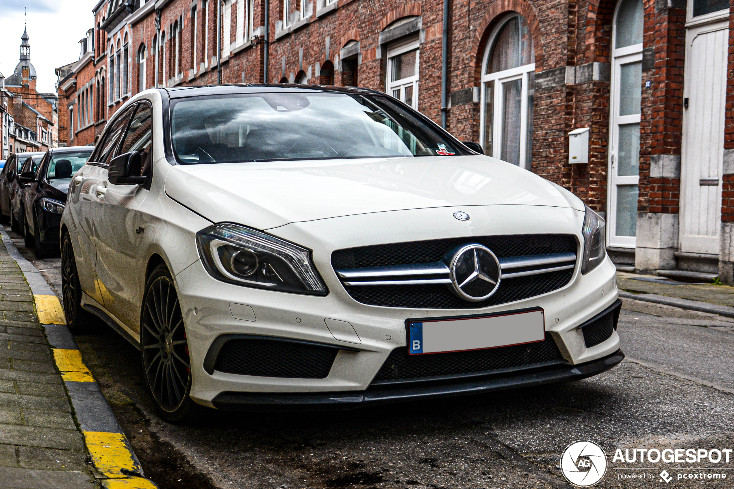 Mercedes-Benz A 45 AMG