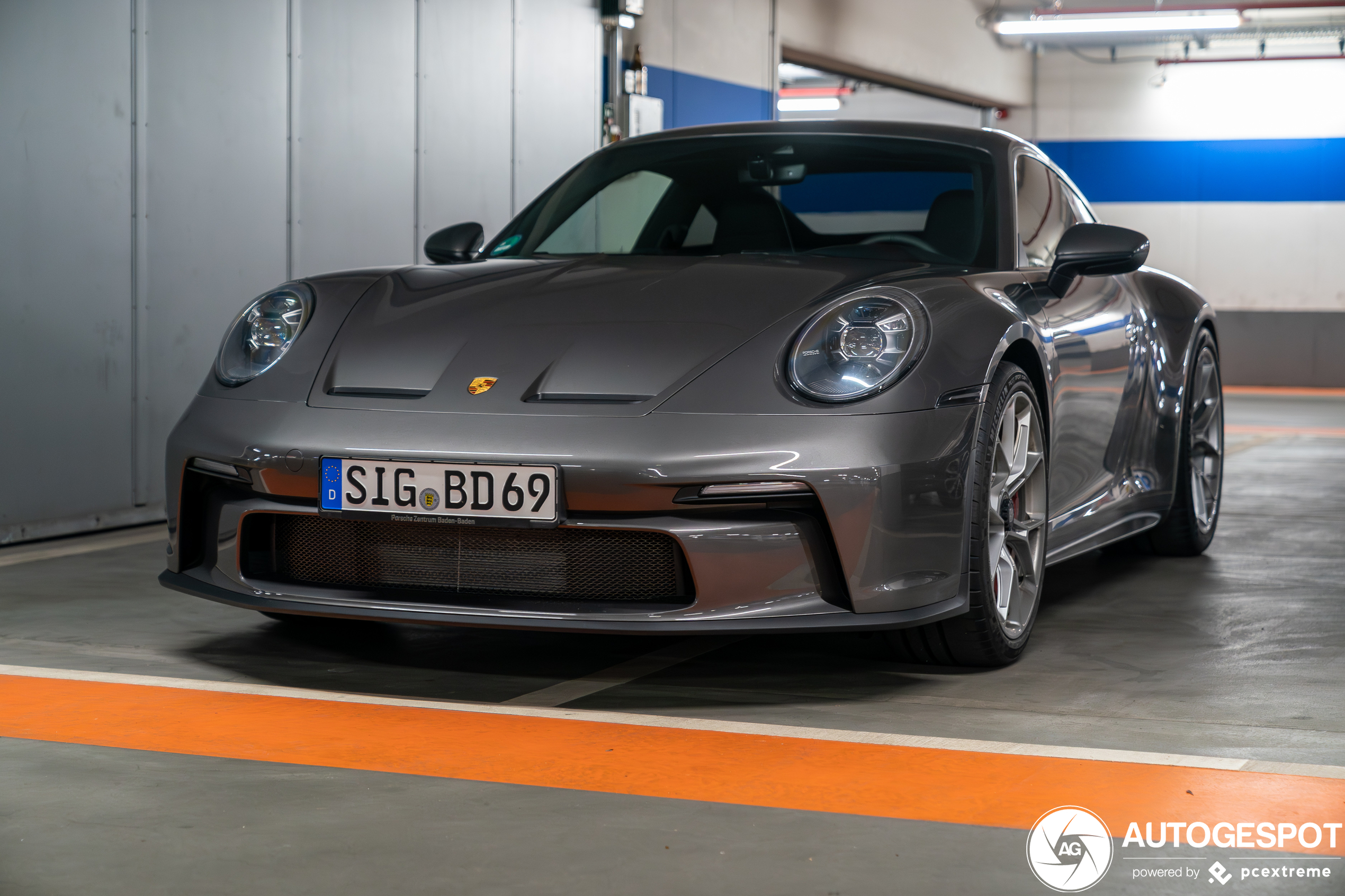 Porsche 992 GT3 Touring