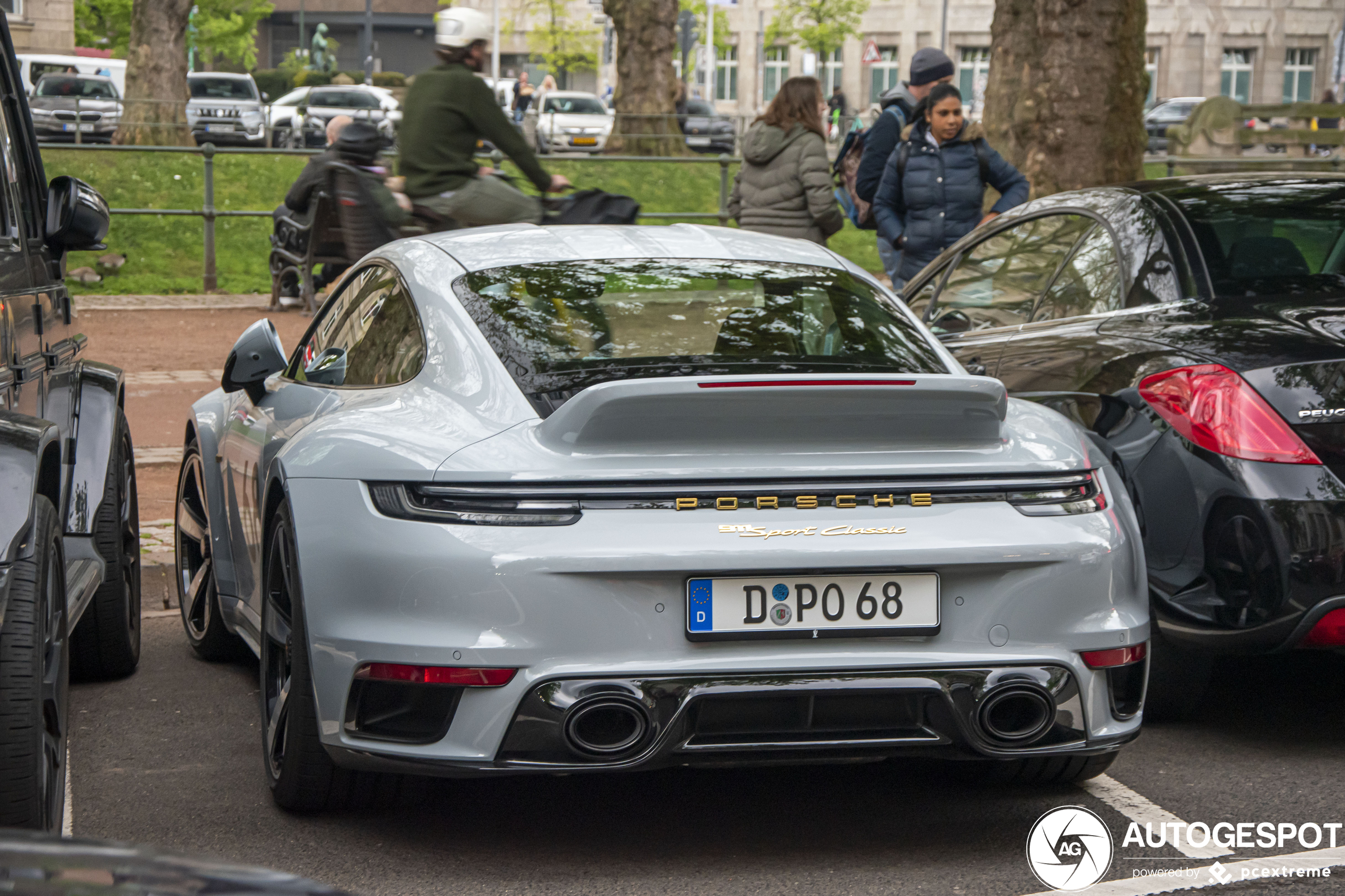 Porsche 992 Sport Classic