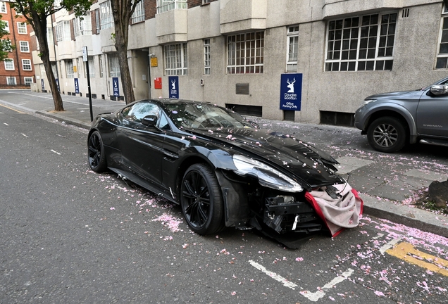 Aston Martin Vanquish 2013