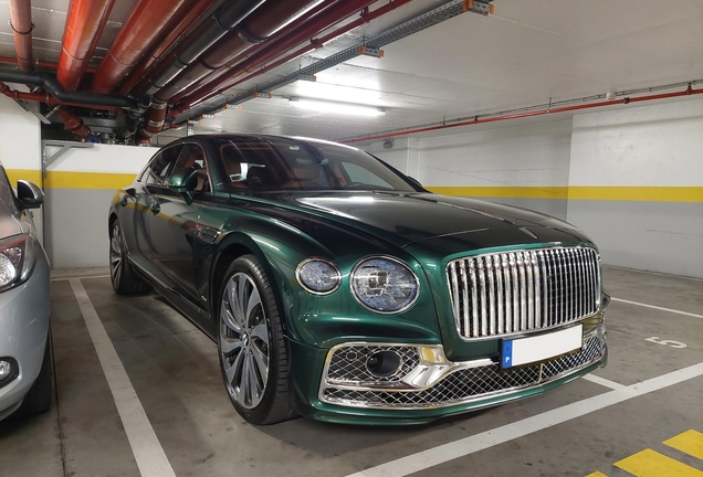 Bentley Flying Spur Hybrid