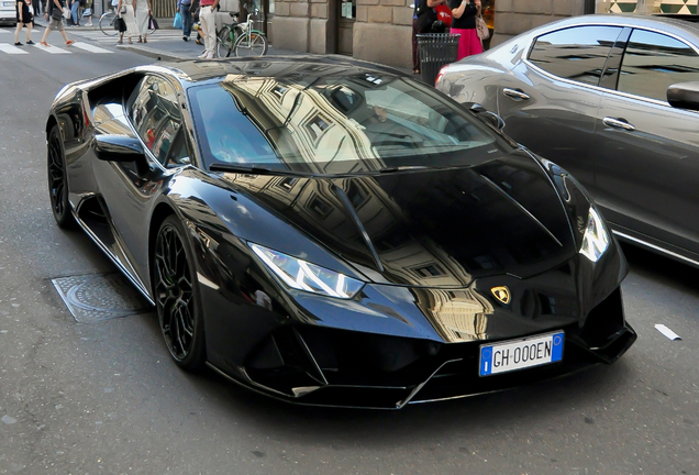 Lamborghini Huracán LP640-4 EVO