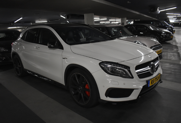 Mercedes-AMG GLA 45 X156