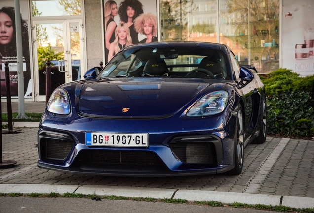 Porsche 718 Cayman GT4