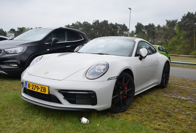 Porsche 992 Carrera 4S