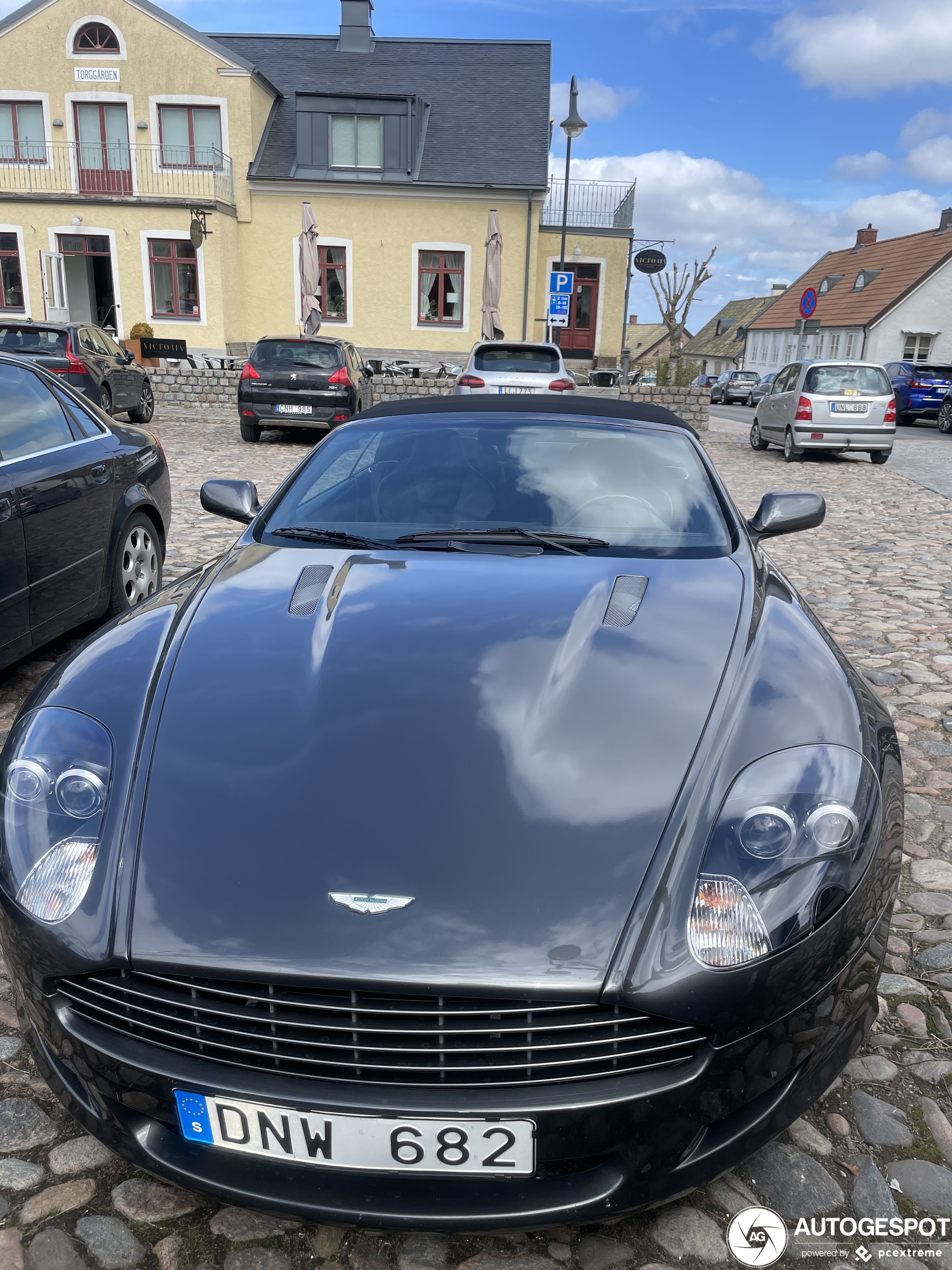 Aston Martin DB9 Volante