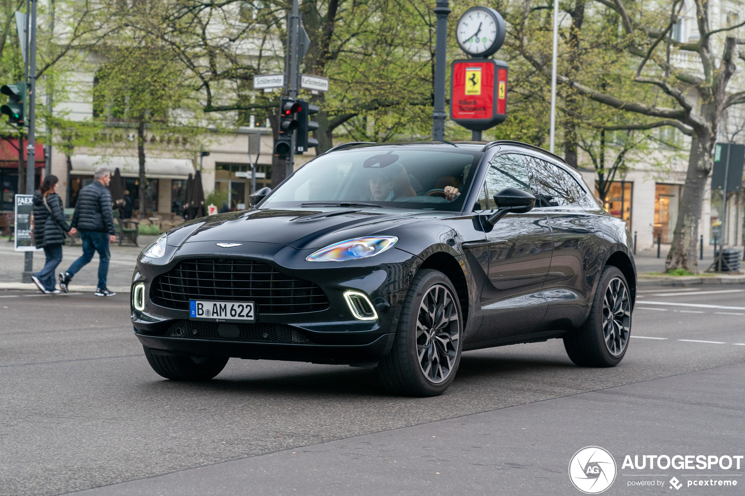 Aston Martin DBX