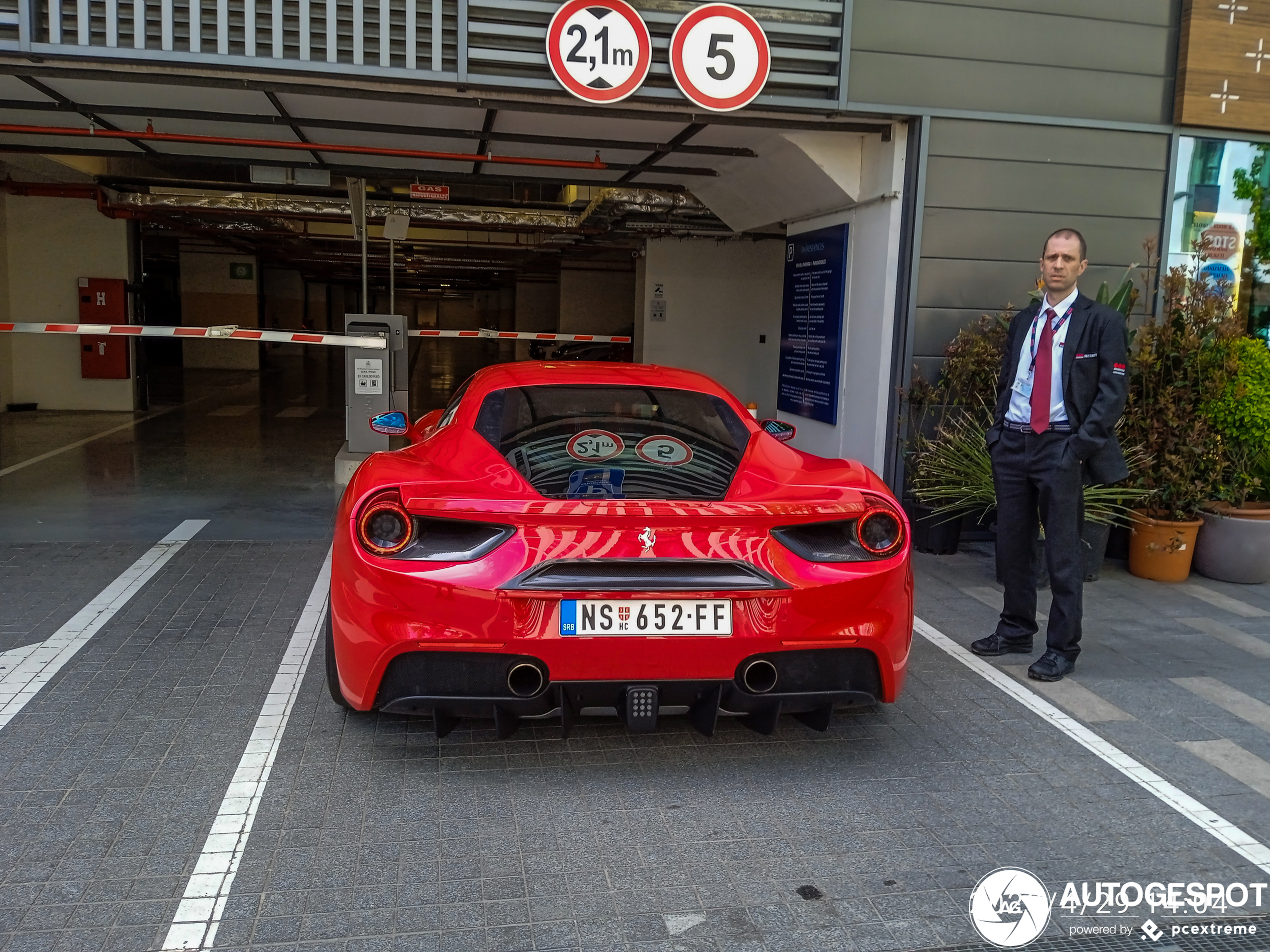 Ferrari 488 GTB Novitec Rosso