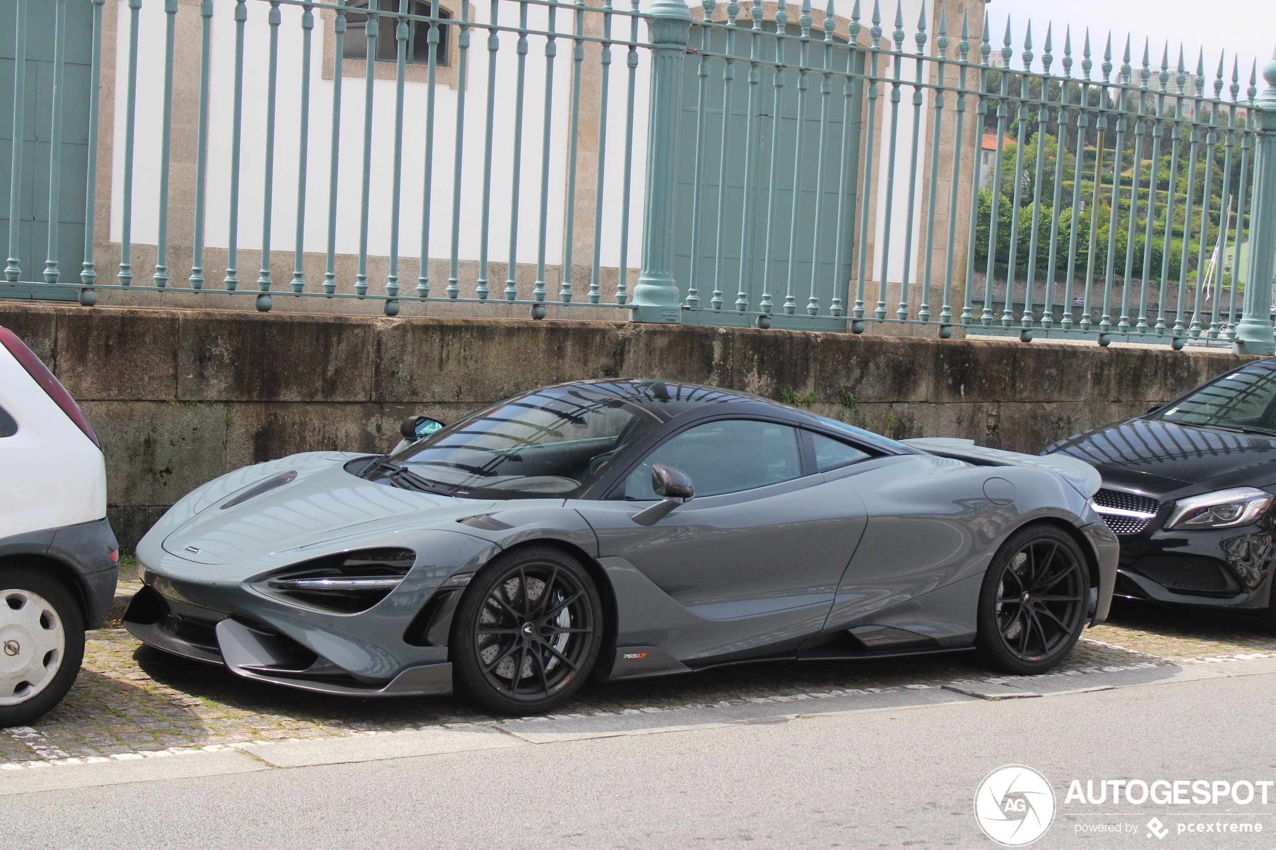 McLaren 765LT