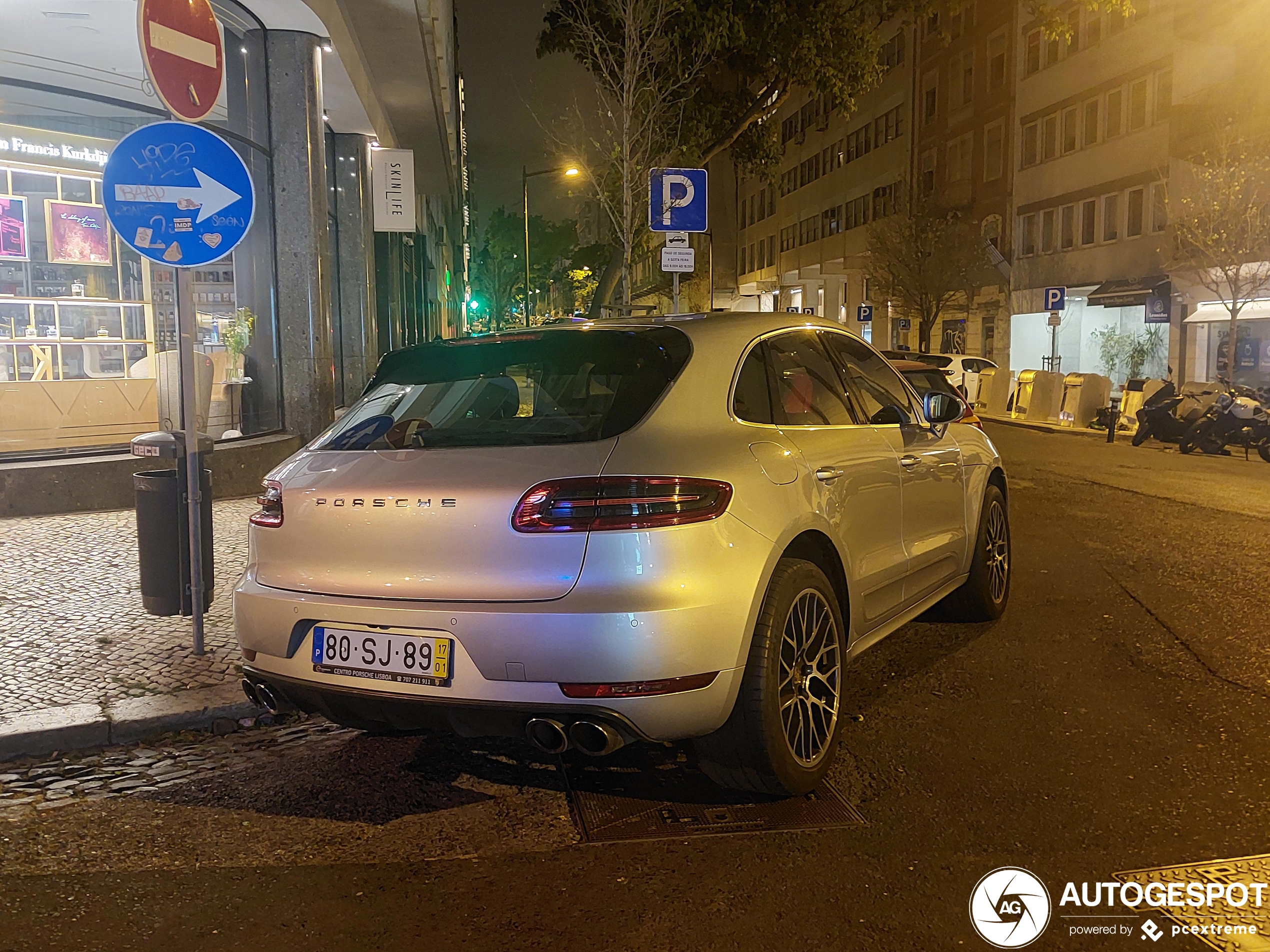 Porsche 95B Macan Turbo