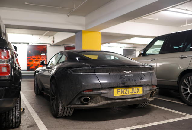 Aston Martin DB11