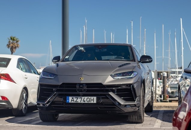 Lamborghini Urus S