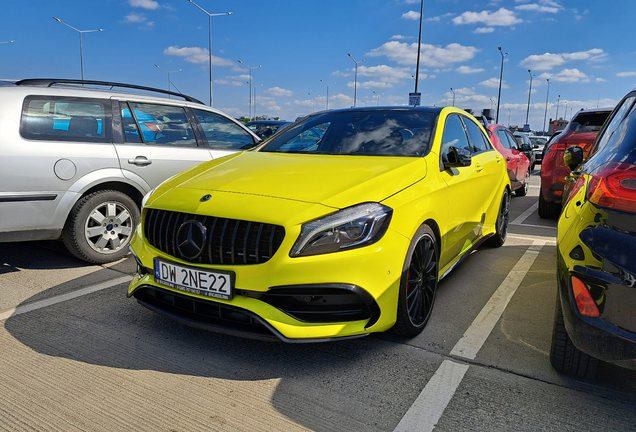 Mercedes-AMG A 45 W176 2015