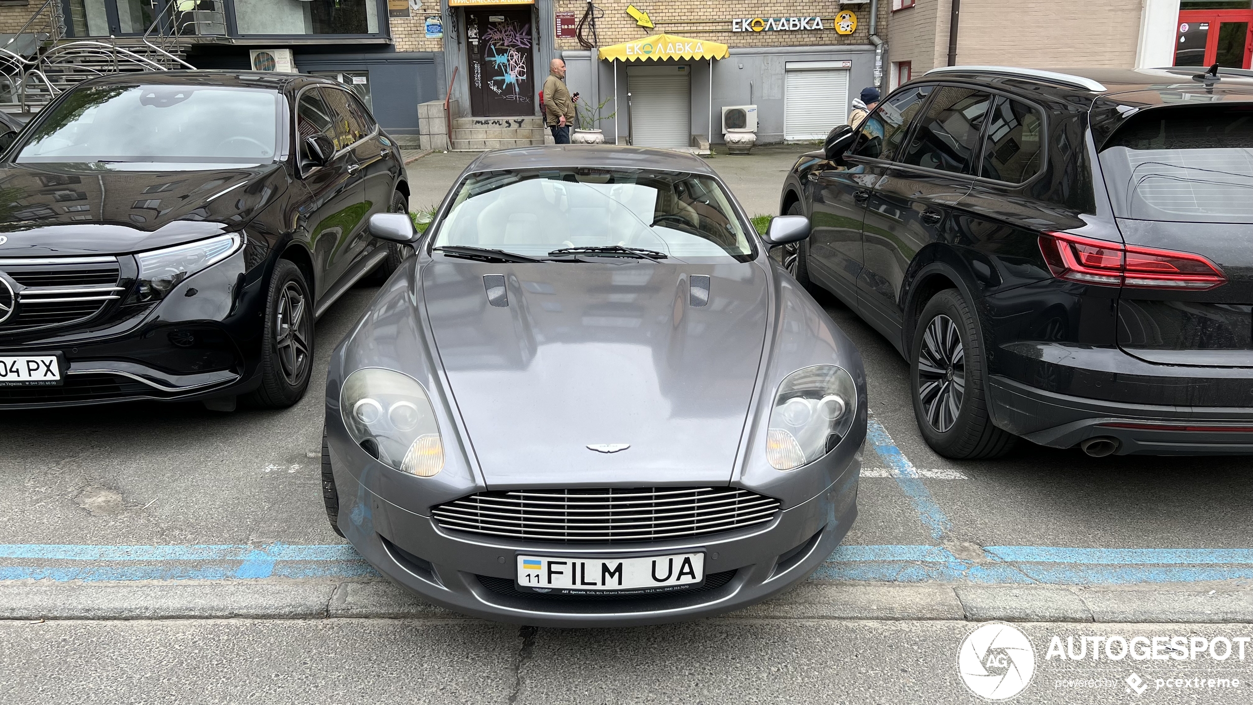 Aston Martin DB9