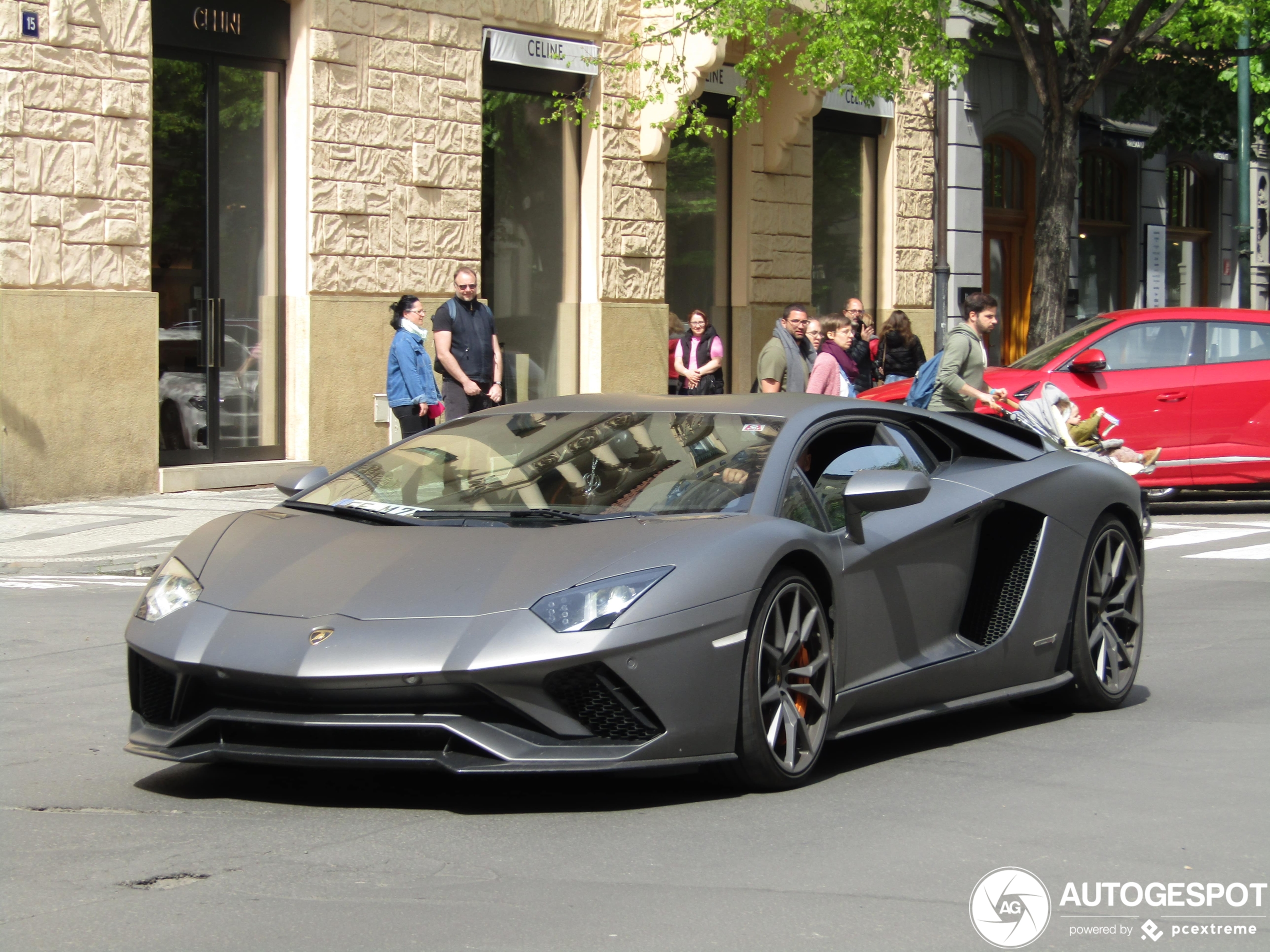 Lamborghini Aventador S LP740-4