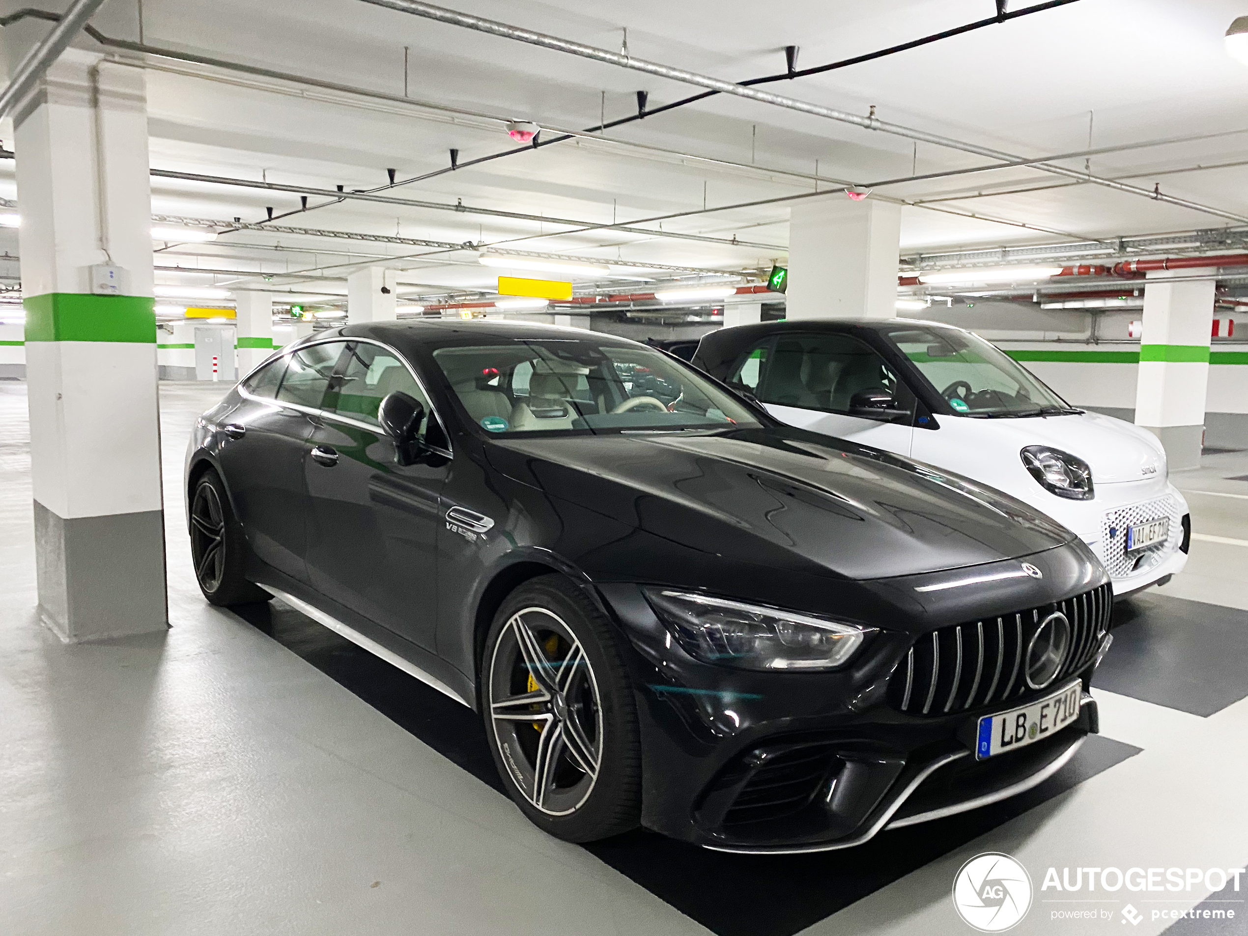 Mercedes-AMG GT 63 X290