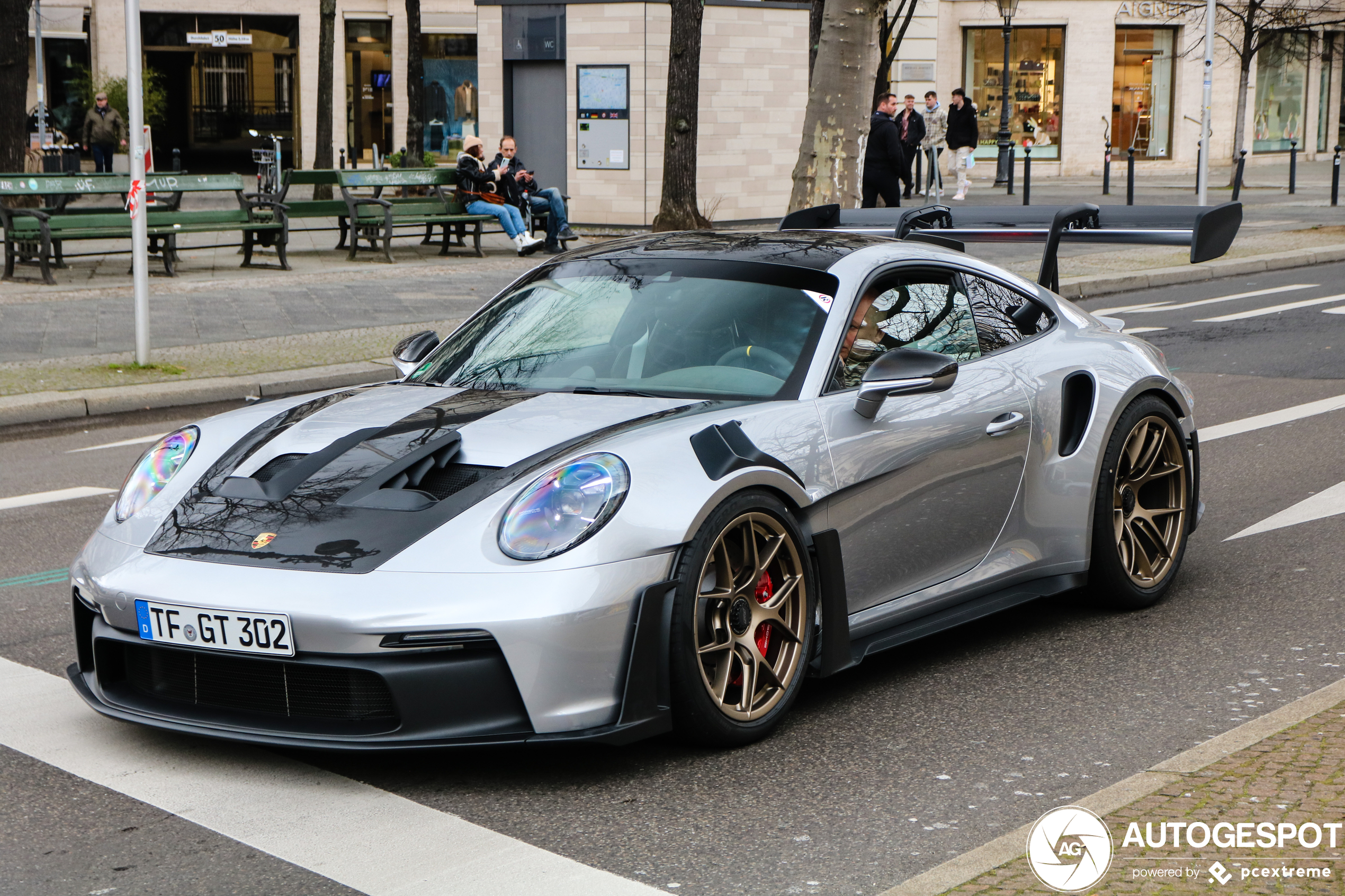 Porsche 992 GT3 RS Weissach Package