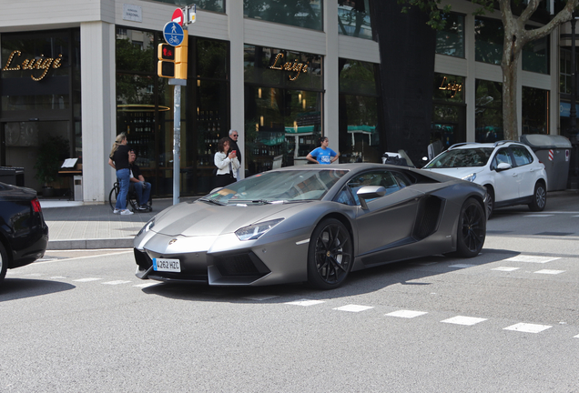 Lamborghini Aventador LP700-4