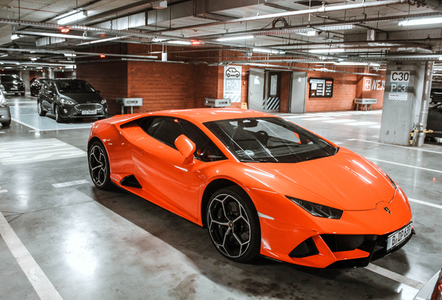 Lamborghini Huracán LP640-4 EVO