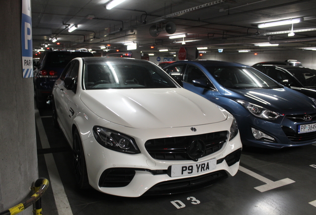 Mercedes-AMG E 63 S W213