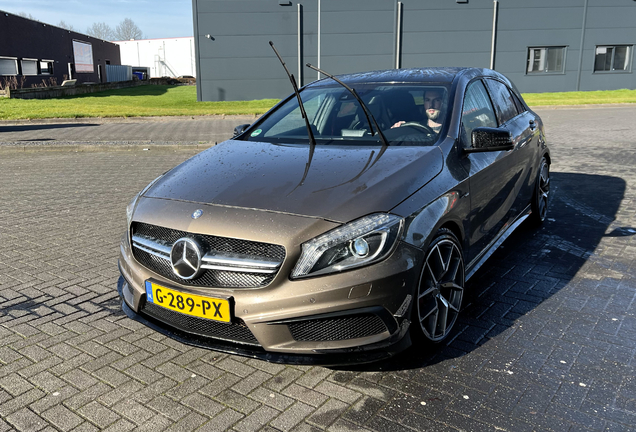 Mercedes-Benz A 45 AMG