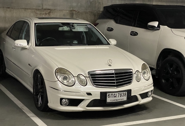 Mercedes-Benz E 63 AMG