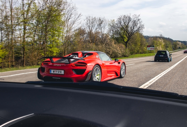 Porsche 918 Spyder Weissach Package