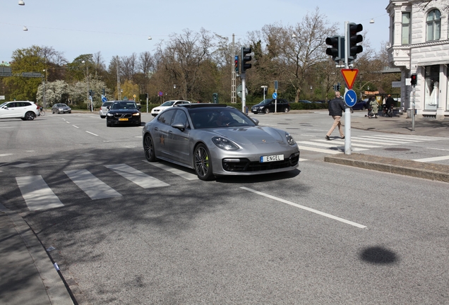 Porsche 971 Panamera Turbo S E-Hybrid