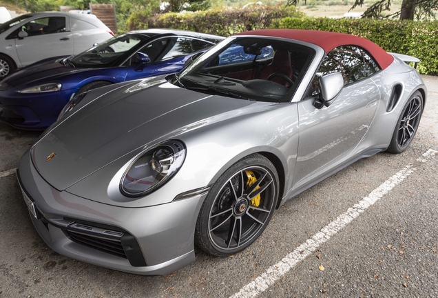 Porsche 992 Turbo S Cabriolet