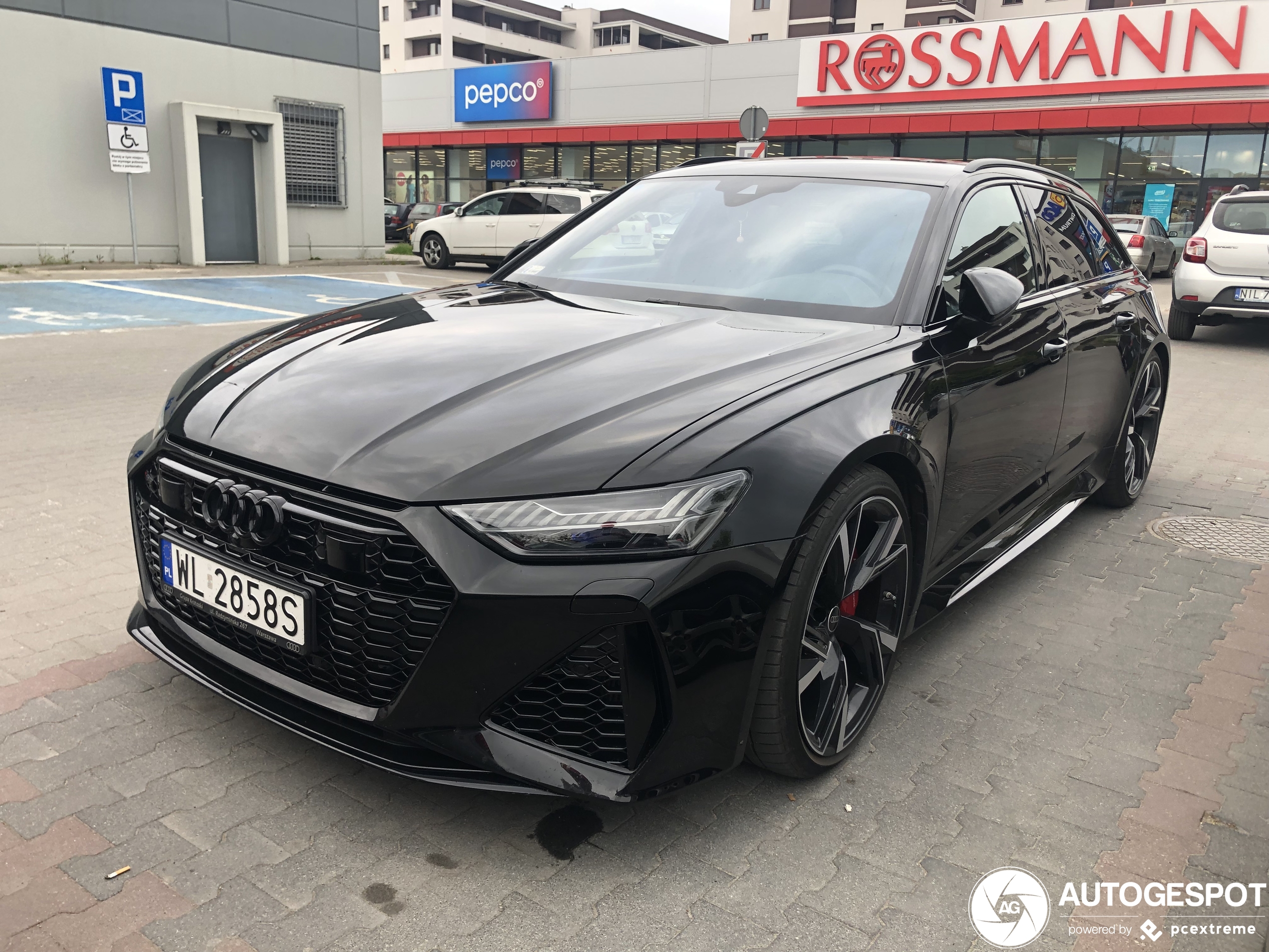 Audi RS6 Avant C8