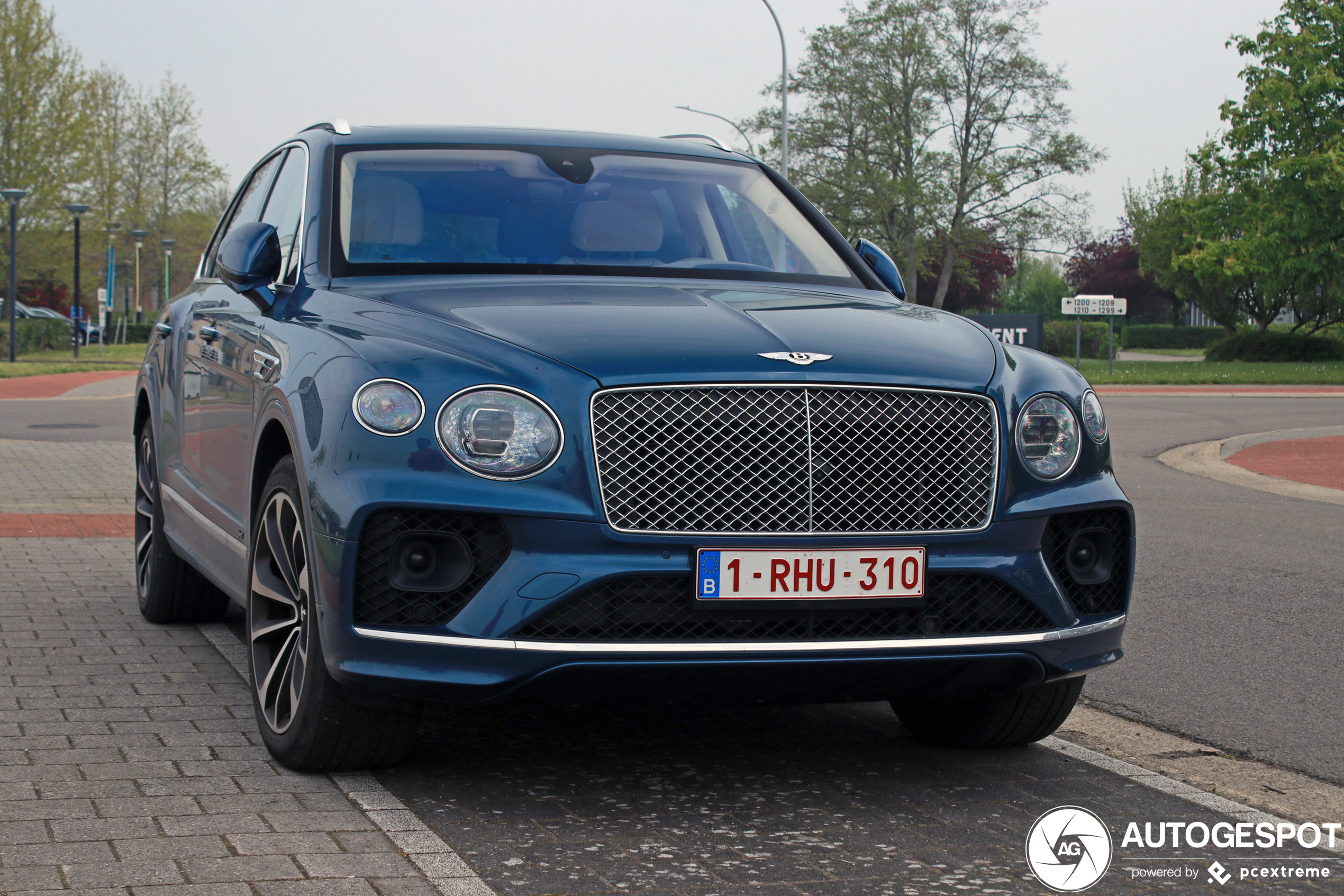 Bentley Bentayga Hybrid 2021 First Edition