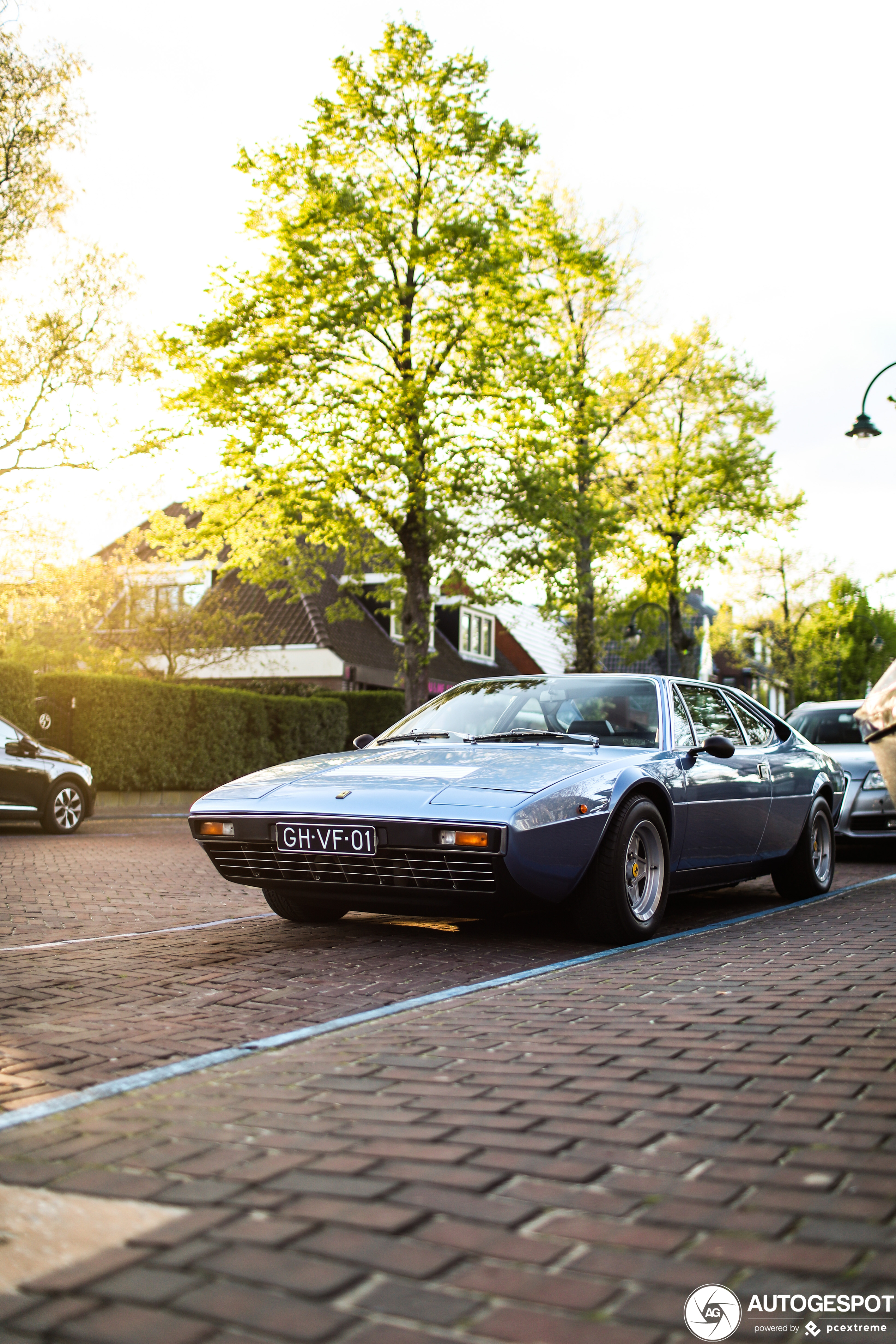 Ferrari Dino 208 GT4