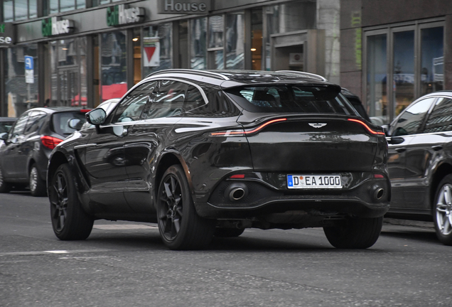 Aston Martin DBX