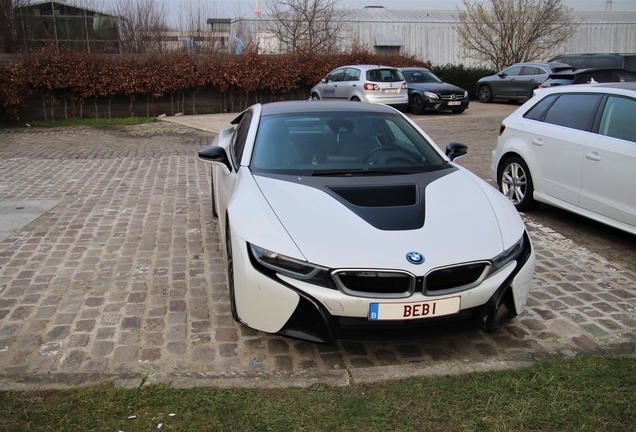 BMW i8